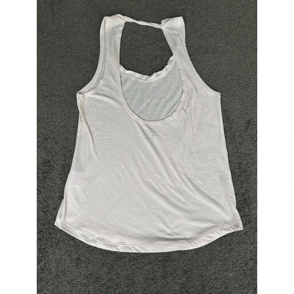 Nike Tank Top Women's Size XS Light Pink 100% Polyester Scoop Neck Sleeveless